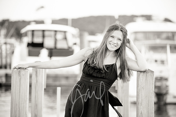 Weezie-54bw