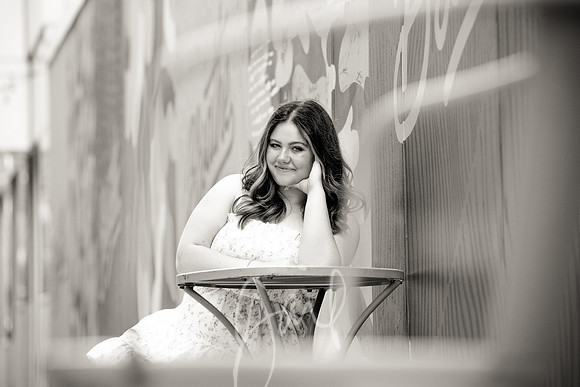 KatieG-43bw crop
