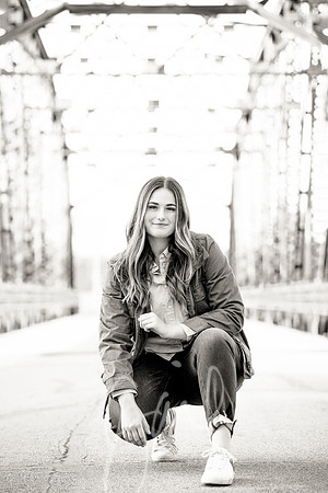 LilyF-25bw