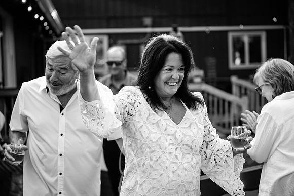 Lissa & Rob -122bw